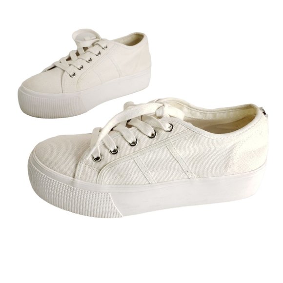 Steve Madden Shoes - Steve Madden Emmi Platform Lace Up Sneakers White Chunky Canvas Shoes Size 8.5